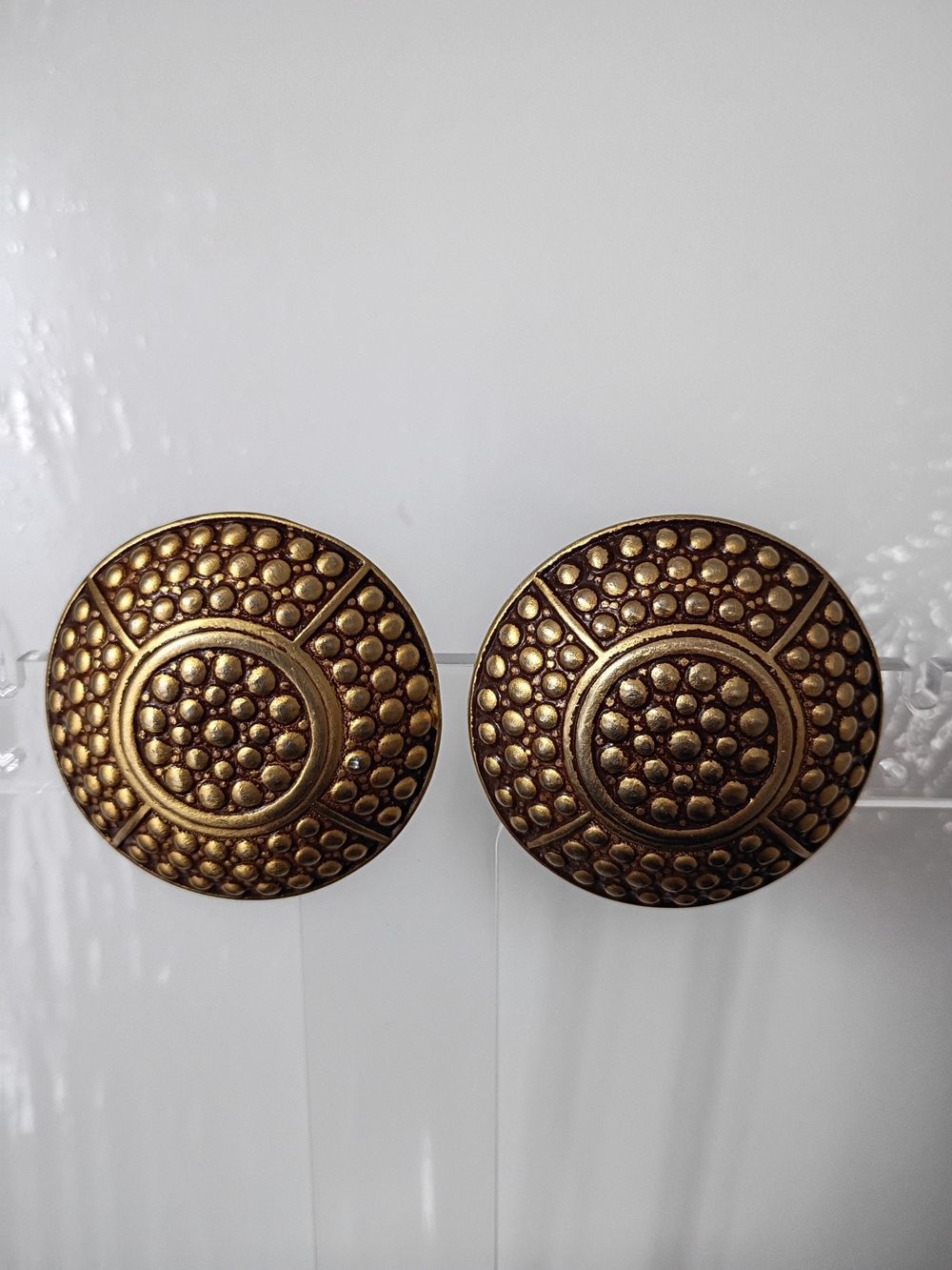 VTG Ben Amun Egyptian Etruscan Dome Clip-on Earrings